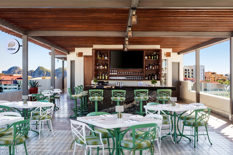 Umbral Rooftop lounge